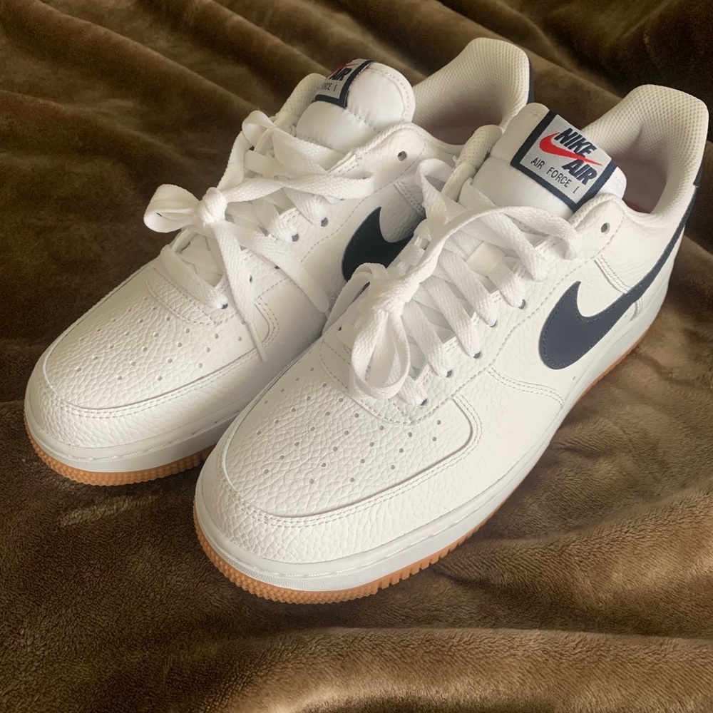 Air Force 1 07 2 
White/Obsidian-University Red